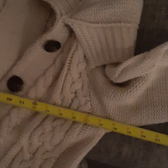 Chalet-style knit cardigan - Picture 10 of 11